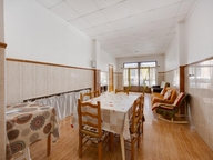 items-18300-1331147.jpg